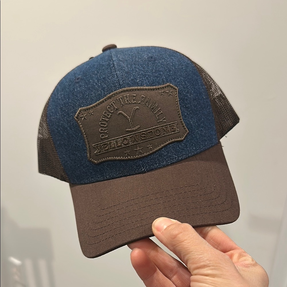 Yellowstone blue and Brown Cap hat men’s onesize SnapBack - Picture 1 of 3